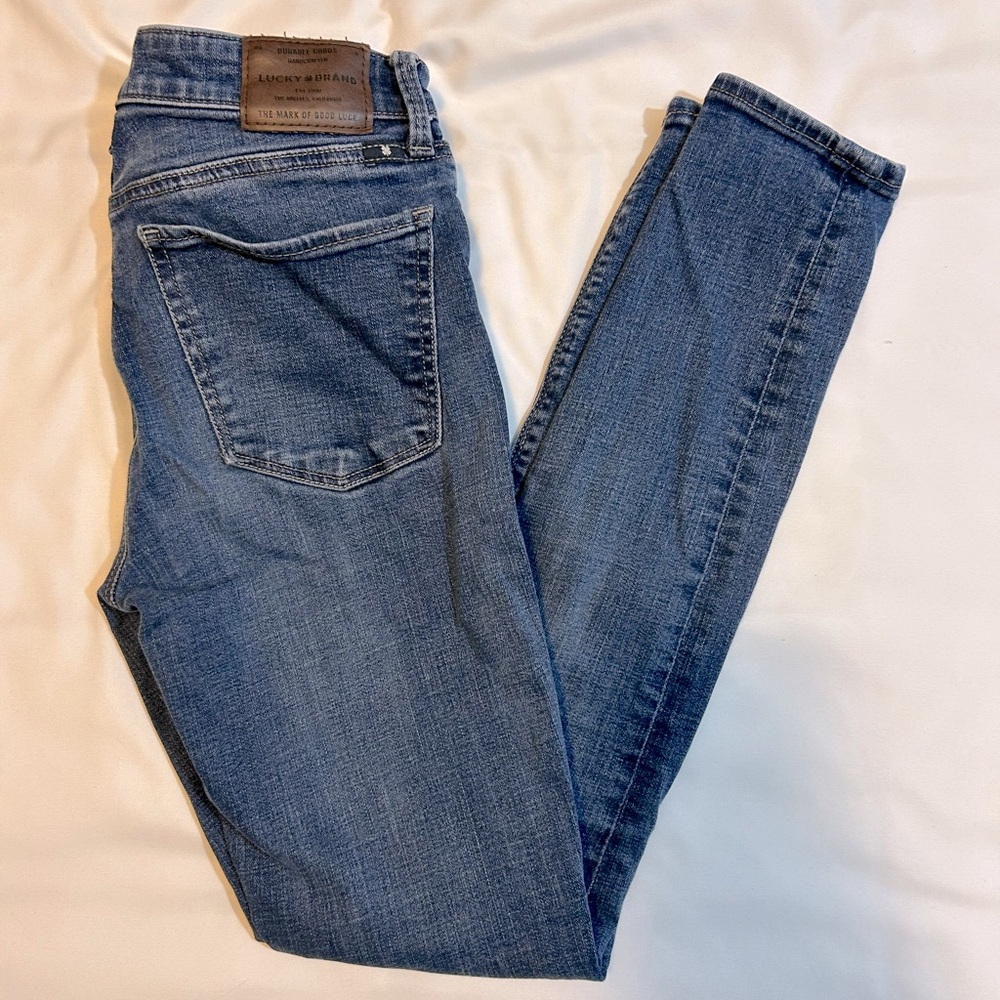Lucky Brand Women's Skinny Jeans in Classic Blue